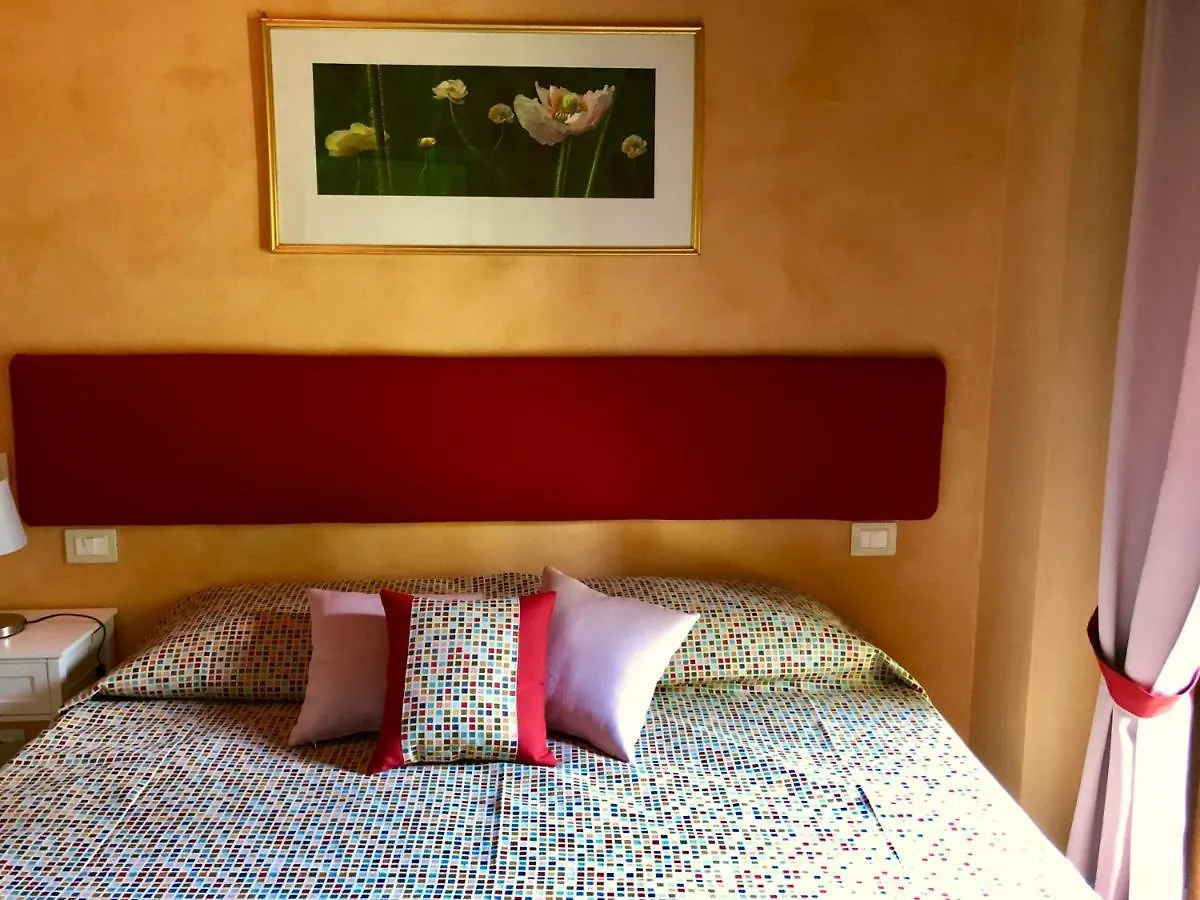 Dolce Vita In Tuscany B&B Capannori Bed & Breakfast